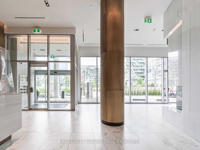 3302 - 15 Queens Quay E