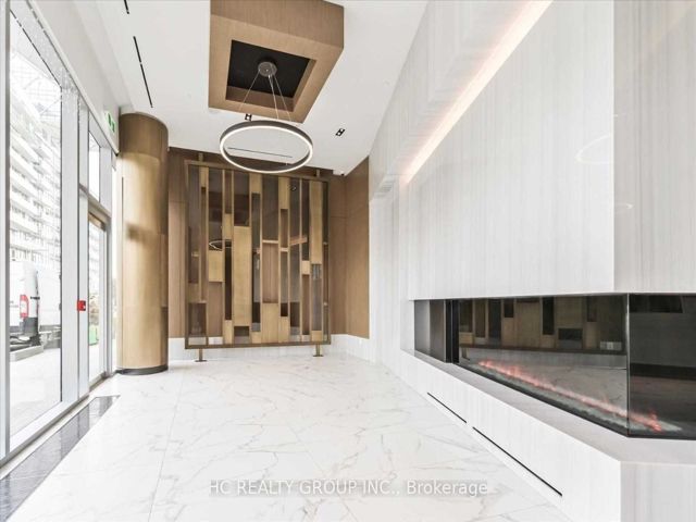 3302 - 15 Queens Quay E