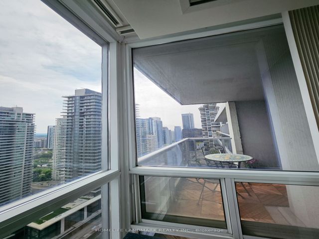 3215 - 4978 Yonge St