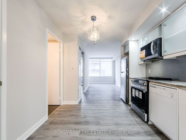 303 - 25 Telegram Mews