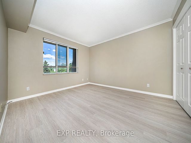312 - 38 Hollywood Ave