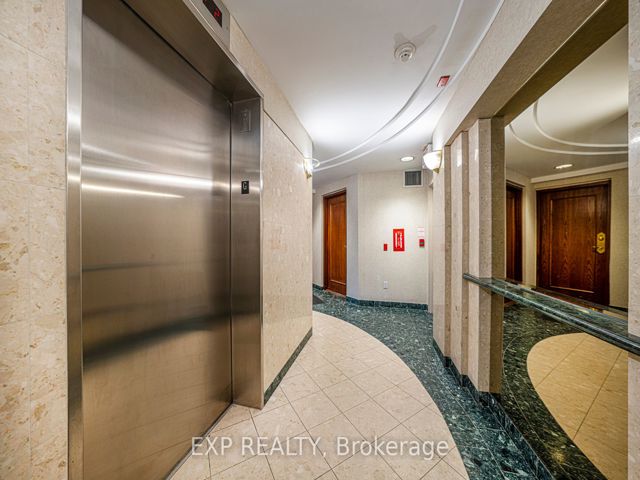 312 - 38 Hollywood Ave