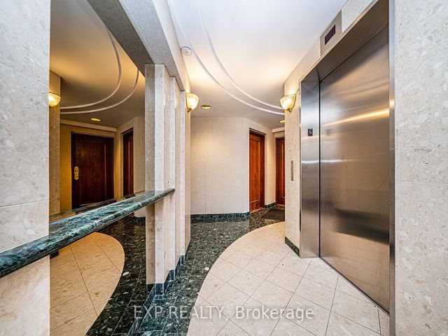 312 - 38 Hollywood Ave