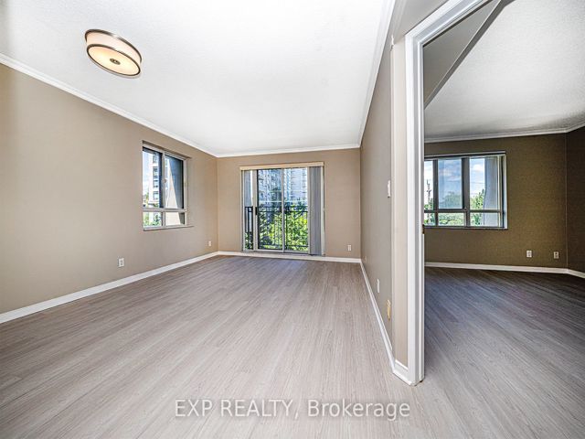 312 - 38 Hollywood Ave