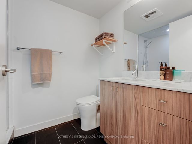 403 - 78 Tecumseth St
