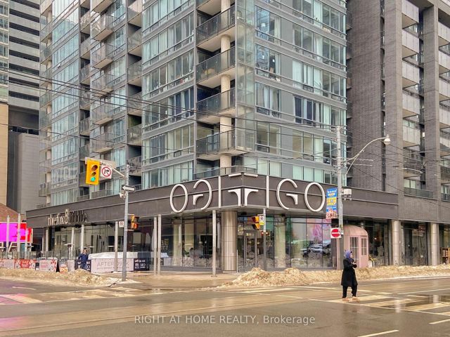 318 - 295 Adelaide St W