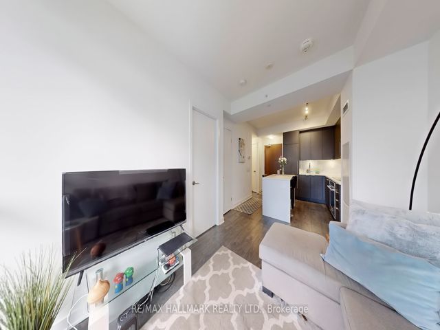 1808 - 38 Iannuzzi St