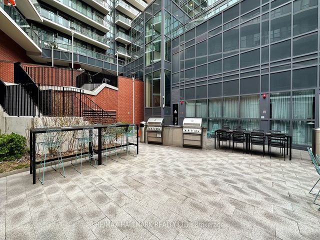 1808 - 38 Iannuzzi St
