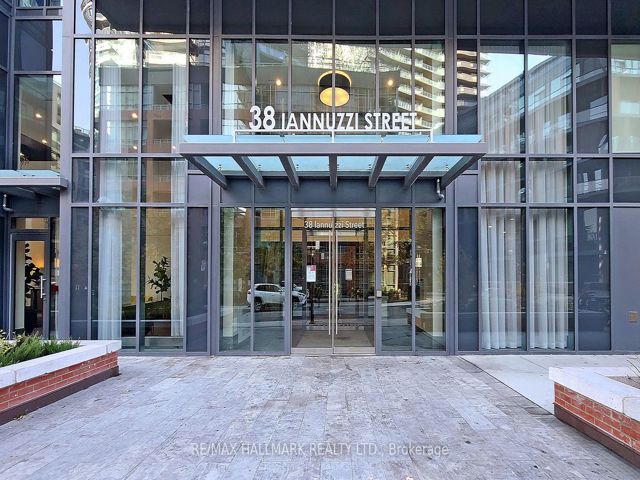1808 - 38 Iannuzzi St
