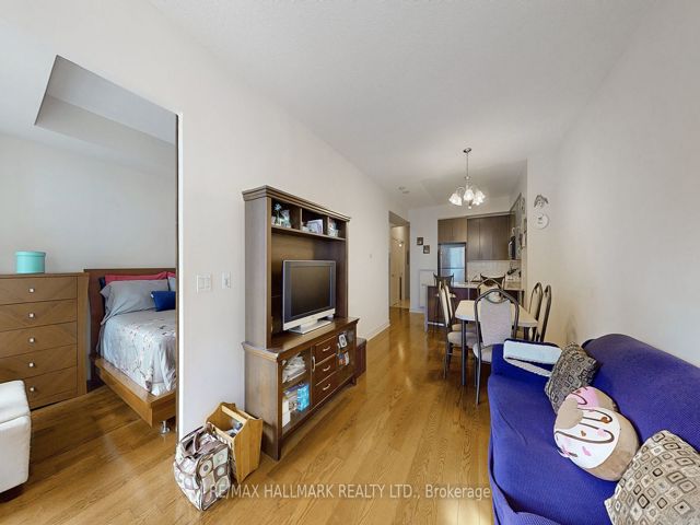 414 - 438 King St W