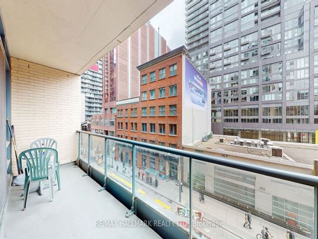 414 - 438 King St W