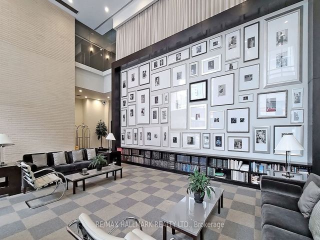414 - 438 King St W