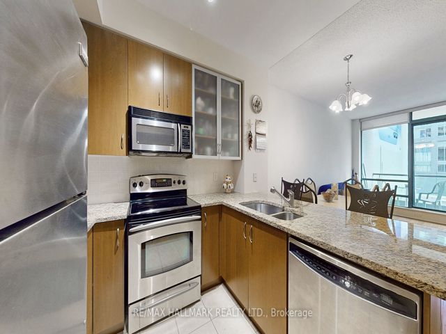 414 - 438 King St W