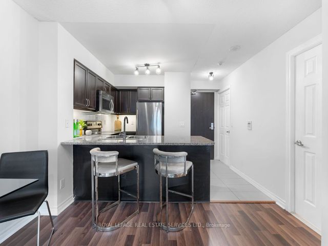 3709 - 19 Grand Trunk Cres