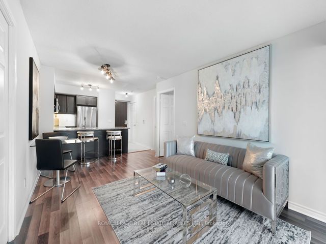 3709 - 19 Grand Trunk Cres