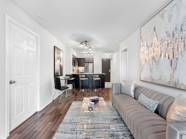 3709 - 19 Grand Trunk Cres