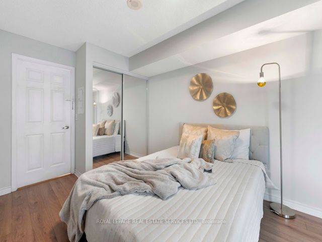 3709 - 19 Grand Trunk Cres