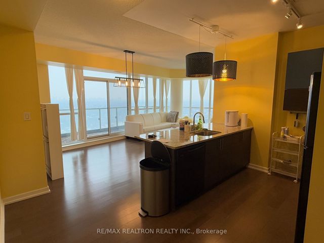 2808 - 70 Forest Manor Rd