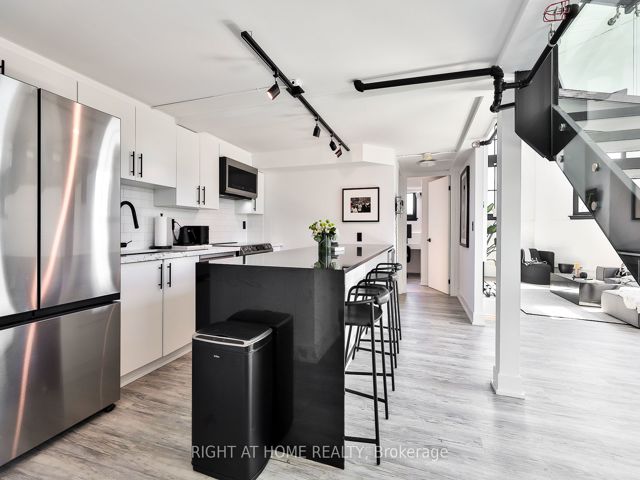 306 - 183 Dovercourt Rd