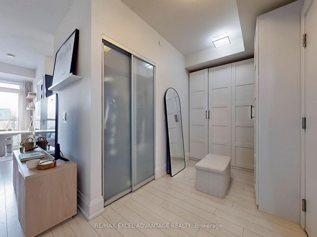 826 - 120 Harrison Garden Blvd