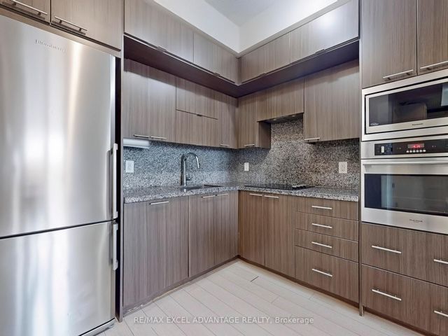 826 - 120 Harrison Garden Blvd