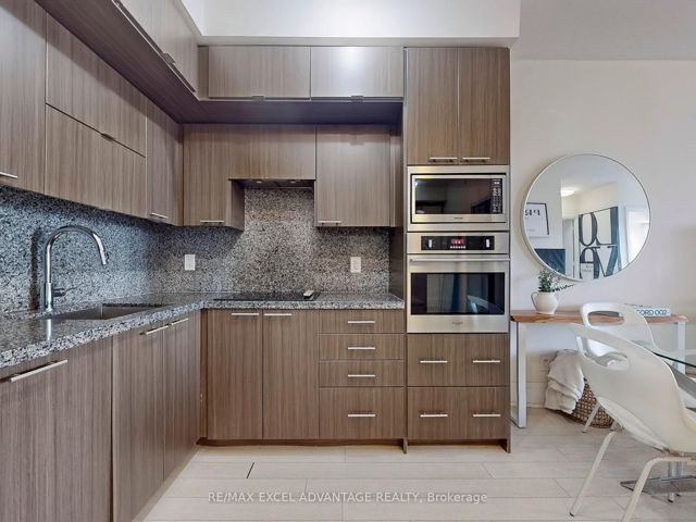 826 - 120 Harrison Garden Blvd