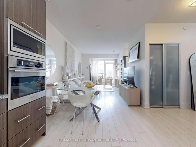 826 - 120 Harrison Garden Blvd