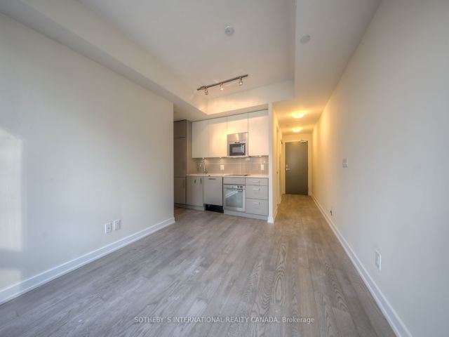203 - 17 Dundonald St