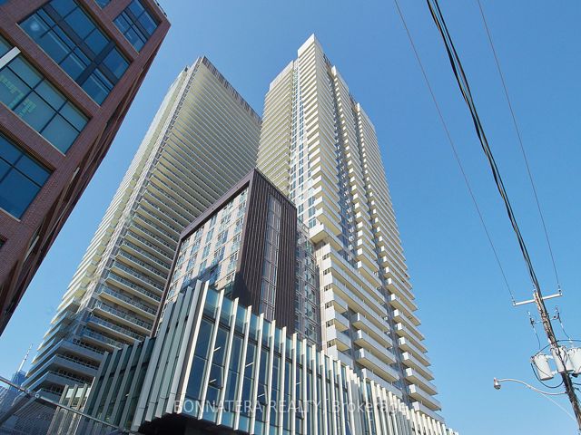 2707 - 20 Richardson St E