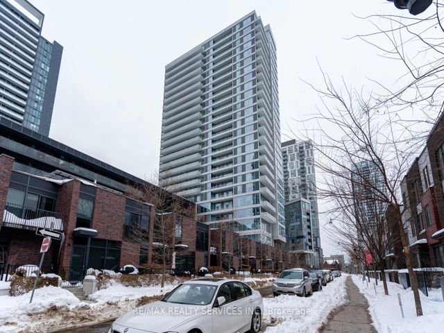706 - 20 Tubman Ave