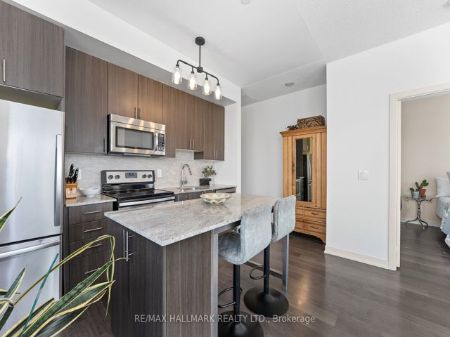 2609 - 225 Sackville St