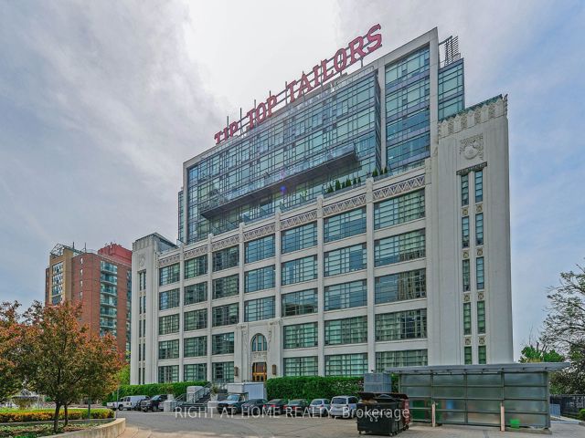 1020 - 637 Lake Shore Blvd W