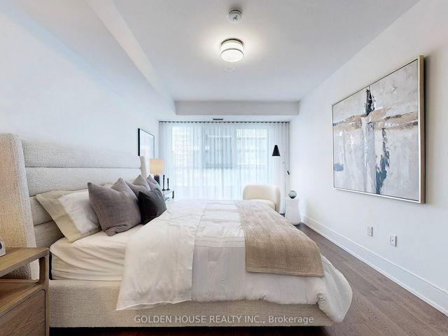 903 - 30 Inn On The Park Dr