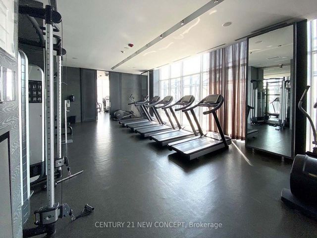 1006 - 65 St Mary St
