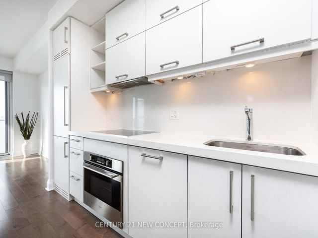 1006 - 65 St Mary St