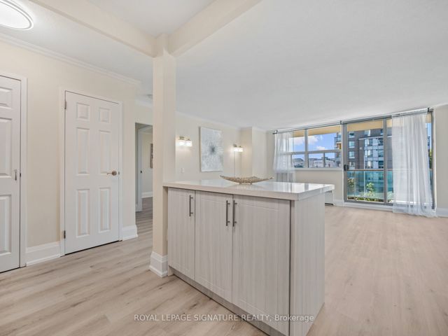 306 - 5949 Yonge St