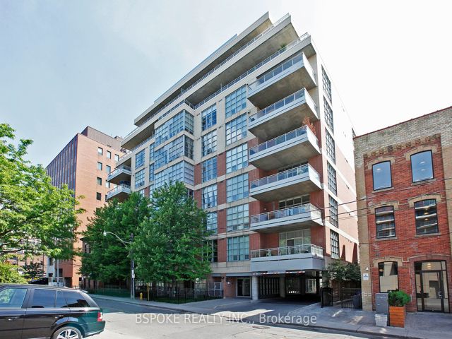 904 - 19 Brant St