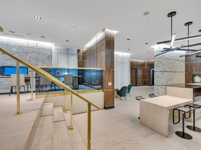 408 - 3018 Yonge St