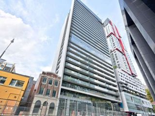 916 - 330 Richmond St W
