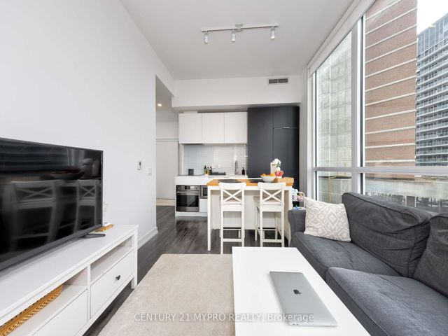 419 - 33 Helendale Ave