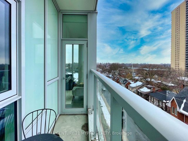 419 - 33 Helendale Ave