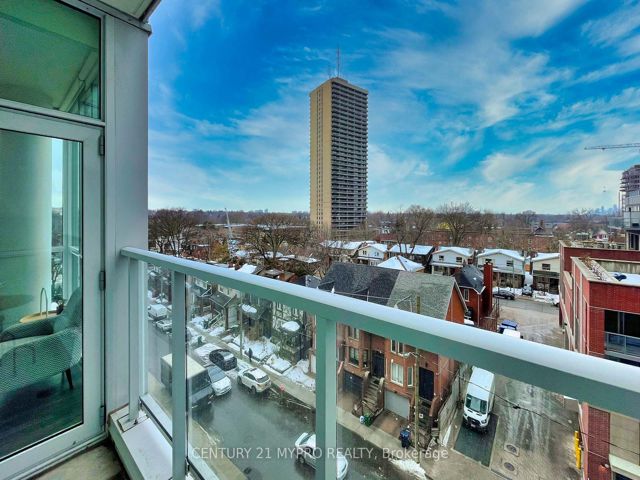 419 - 33 Helendale Ave
