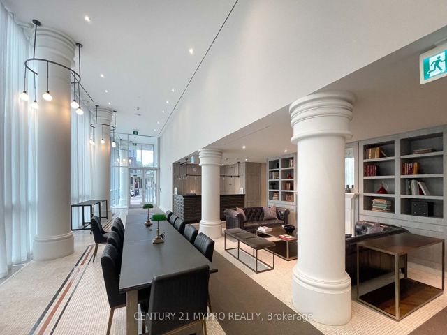 419 - 33 Helendale Ave