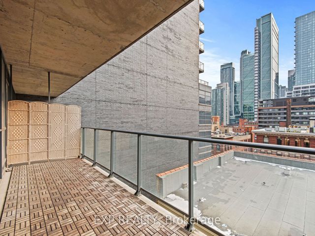 611 - 478 King St W