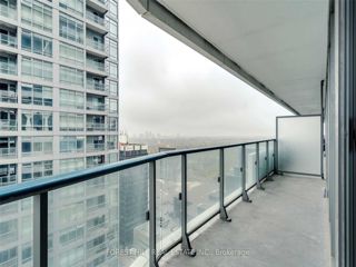 4605 - 2221 Yonge St