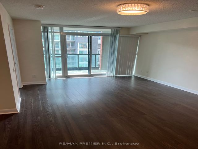 729 - 525 Wilson Ave