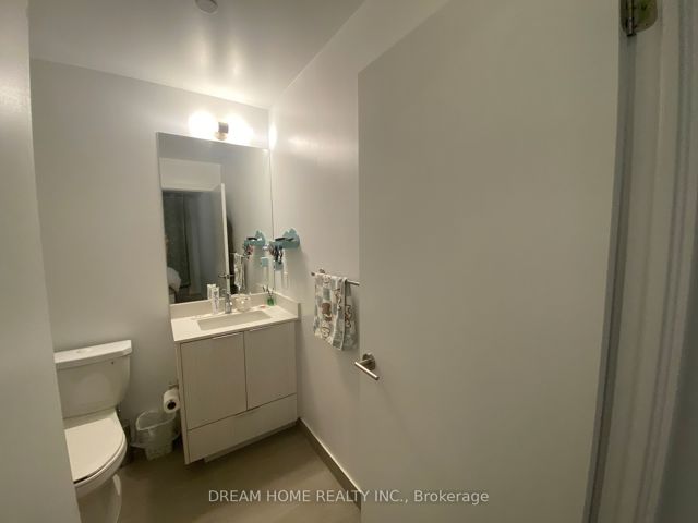 609 - 32 Forest Manor Rd