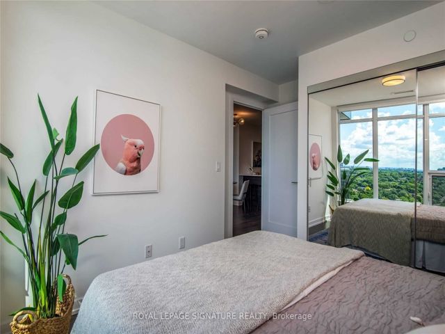 3307 - 18 Erskine Ave