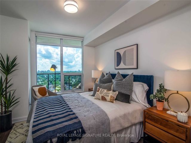 3307 - 18 Erskine Ave