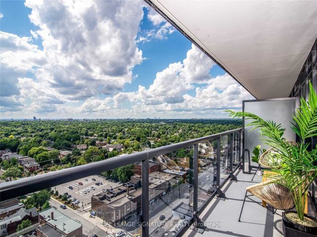 3307 - 18 Erskine Ave